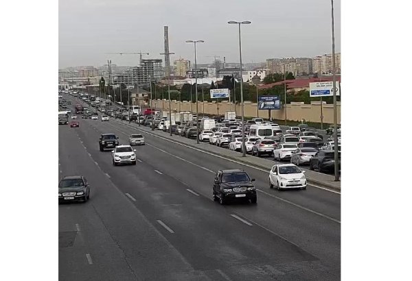 DİQQƏT: Bu yollarda tıxac var - SİYAHI