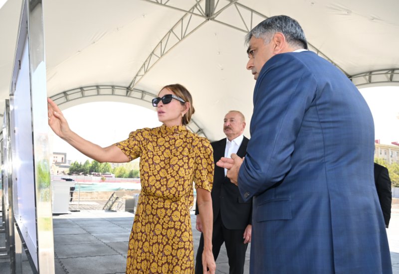 Prezident İlham Əliyev və Birinci xanım Mehriban Əliyeva “Naxçıvan” Mehmanxana Kompleksinin təməlqoyma mərasimində iştirak ediblər (FOTO)