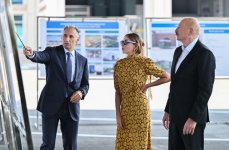 Prezident İlham Əliyev və Birinci xanım Mehriban Əliyeva Naxçıvanda elektrik mühərrikli yeni avtobuslara baxıb, dəmir yolu infrastrukturunda aparılan yenidənqurma işləri ilə tanış olublar (FOTO/VİDEO)
