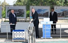 Prezident İlham Əliyev Naxçıvan şəhərində sosial evlər kompleksinin təməlini qoyub (FOTO)