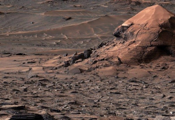 NASA Marsın səthinin yeni görüntülərini yayıb (FOTO)