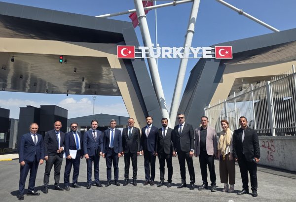Türkiyə-Azərbaycan sərhədində yükdaşımaların sürətləndirilməsi üçün yeni imkanlar araşdırılıb - IRU
