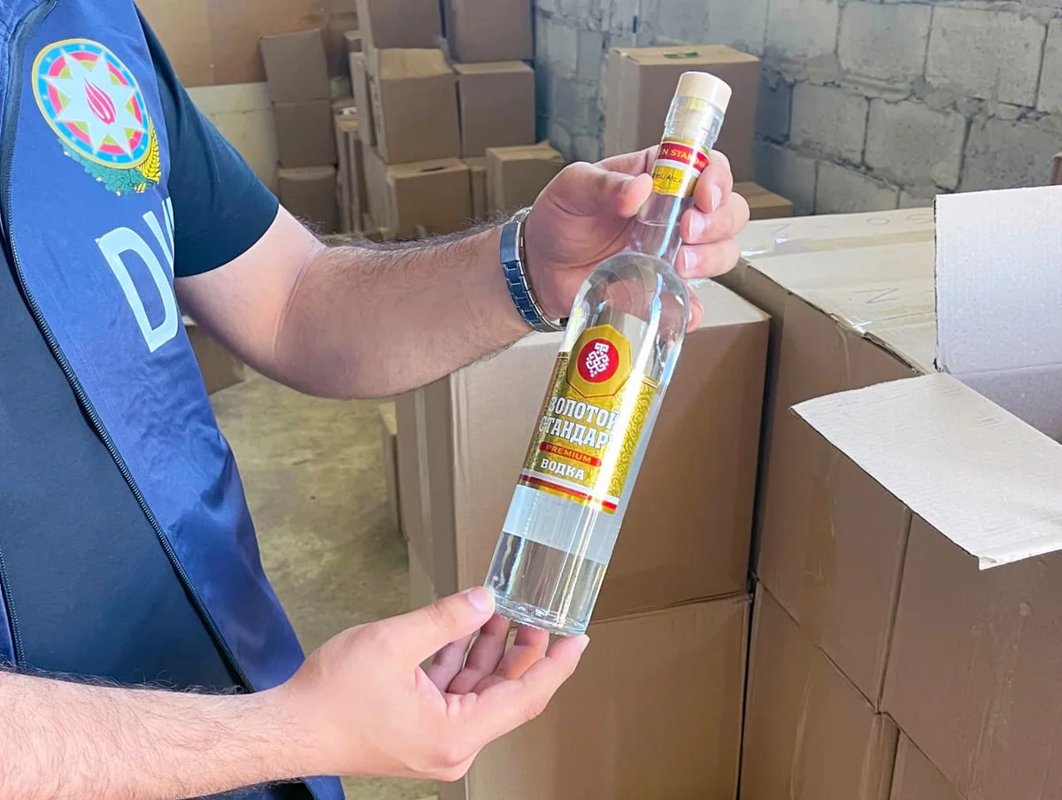 Naxçıvanda saxta alkoqollu içkilər tapılıb (FOTO)