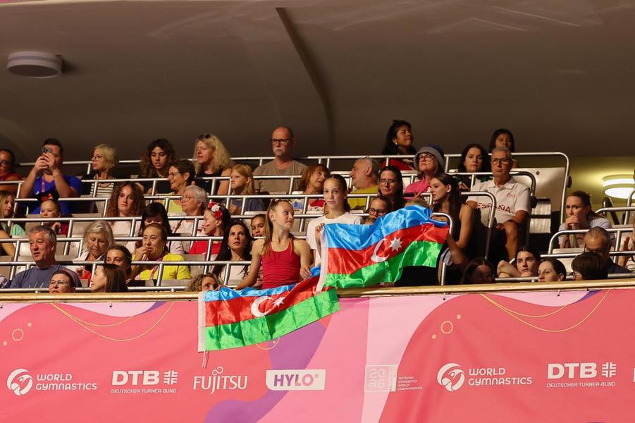 Gimnastımız Dünya çempionatında (FOTO)