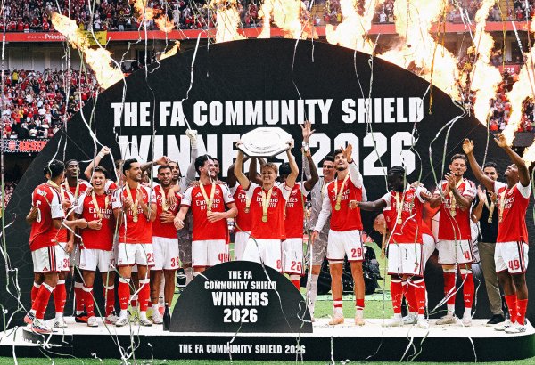 "Arsenal" "Mançester Siti"ni darmadağın edərək İngiltərə Superkubokunu qazanıb