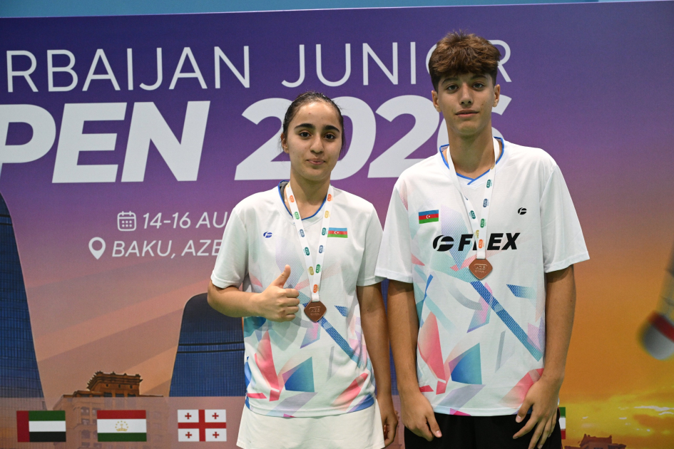 Azərbaycan badmintonçuları Bakıda keçirilən beynəlxalq turniri 4 medalla başa vurublar (FOTO)