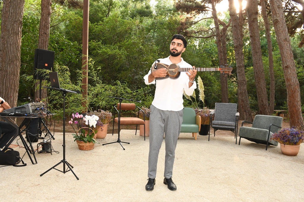 Bakıda axşam konsertləri davam edir (FOTO)