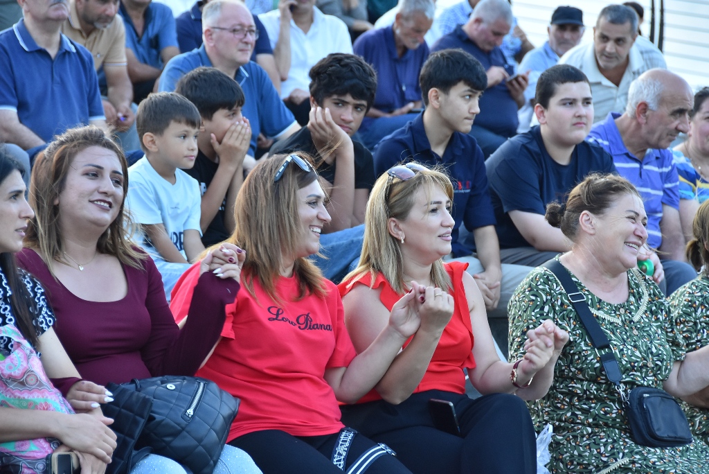 Bakıda axşam konsertləri davam edir (FOTO)
