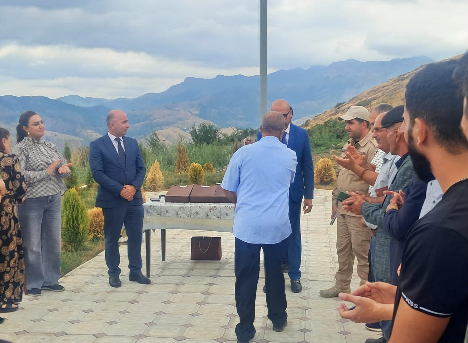 Köç karvanı Şuşanın Kiçik Qaladərəsi kəndinə çatıb (YENİLƏNİB) (FOTO)