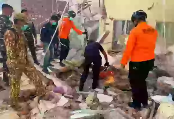 İndoneziyada zəlzələ qurbanlarının sayı 53-ə çatıb