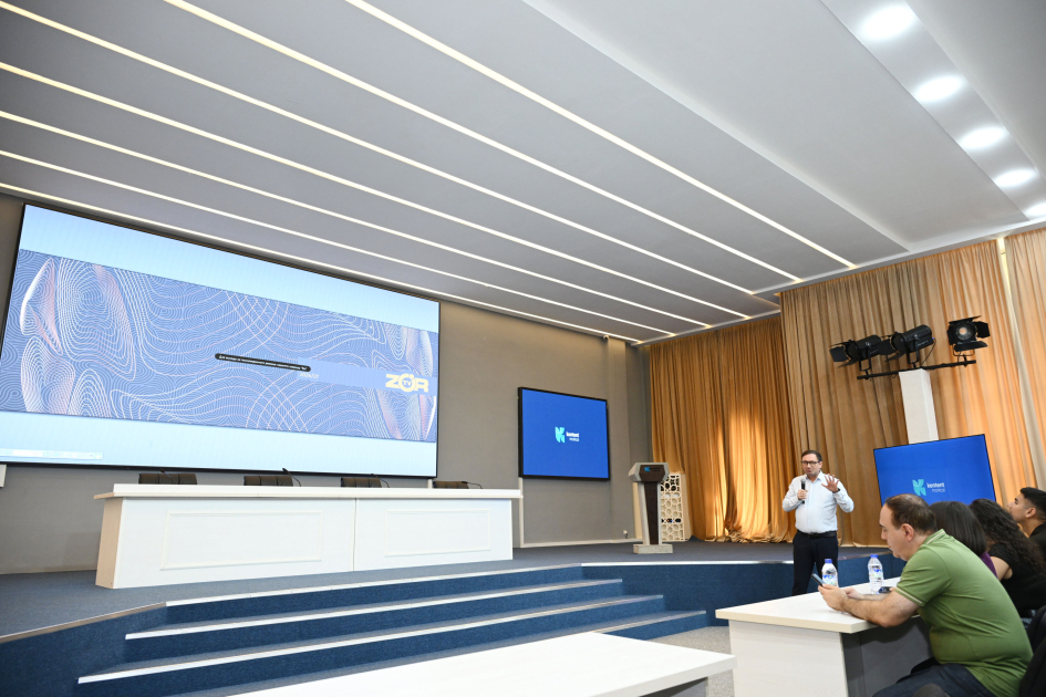 Azərbaycan jurnalistləri Özbəkistanın media mühiti ilə tanış olublar (FOTO/VİDEO)