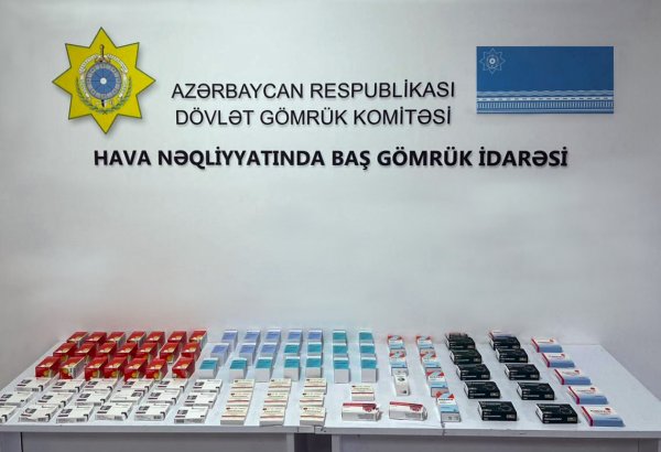 Hava limanında gömrük qaydaları pozulmaqla ölkəyə gətirilən dərmanlar aşkarlanıb