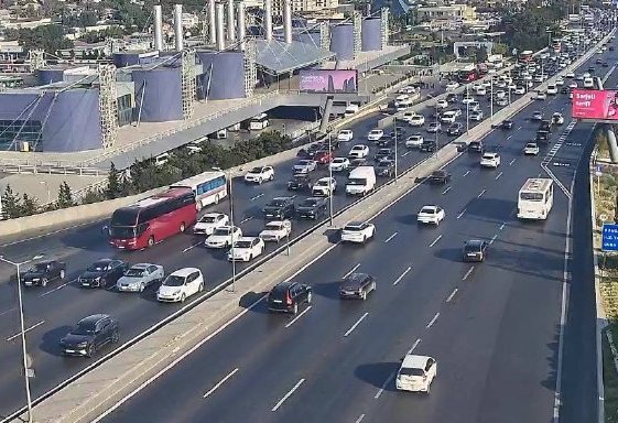DİQQƏT: Bu yollarda tıxac var - SİYAHI