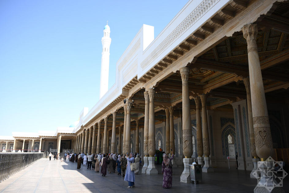 Azərbaycan jurnalistləri Özbəkistanda İmam əl-Buxari turizm kompleksini ziyarət ediblər (FOTO)