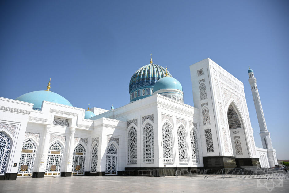 Azərbaycan jurnalistləri Özbəkistanda İmam əl-Buxari turizm kompleksini ziyarət ediblər (FOTO)