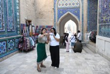 Azərbaycanlı jurnalistlər Səmərqənddəki Şahi-Zinda abidə kompleksini ziyarət ediblər (FOTO)