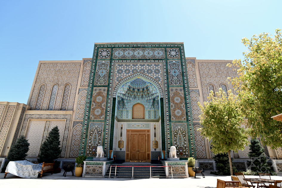 Azərbaycan jurnalistləri Silk Road Samarkand turizm mərkəzi ilə tanış olublar (FOTO)