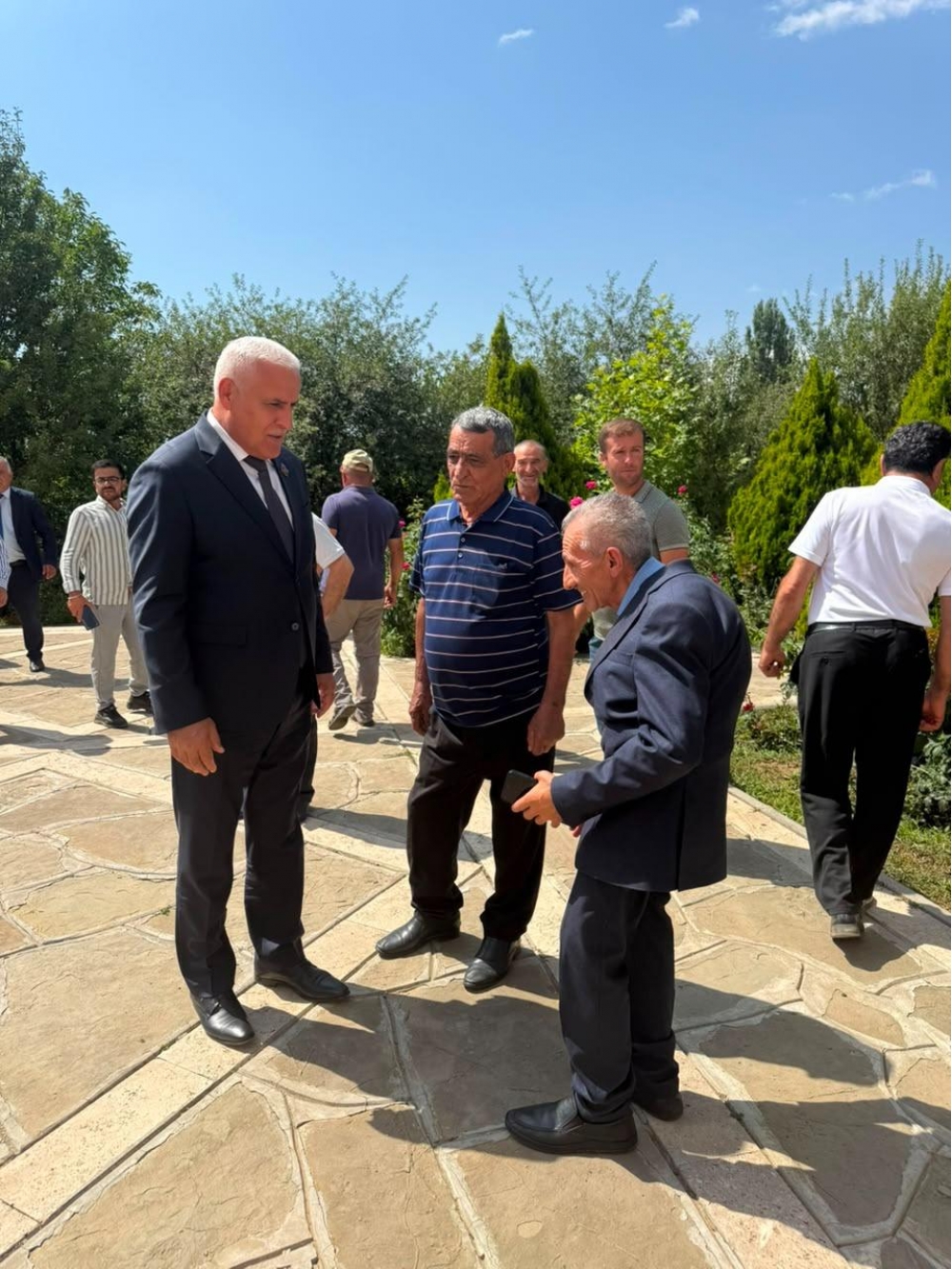Vüqar Rəhimzadə Ordubadda seçiciləri ilə növbəti görüşünü keçirib (FOTO)