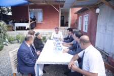 Elnur Rzayev şəhid anasının yas mərasimində iştirak edib (FOTO)