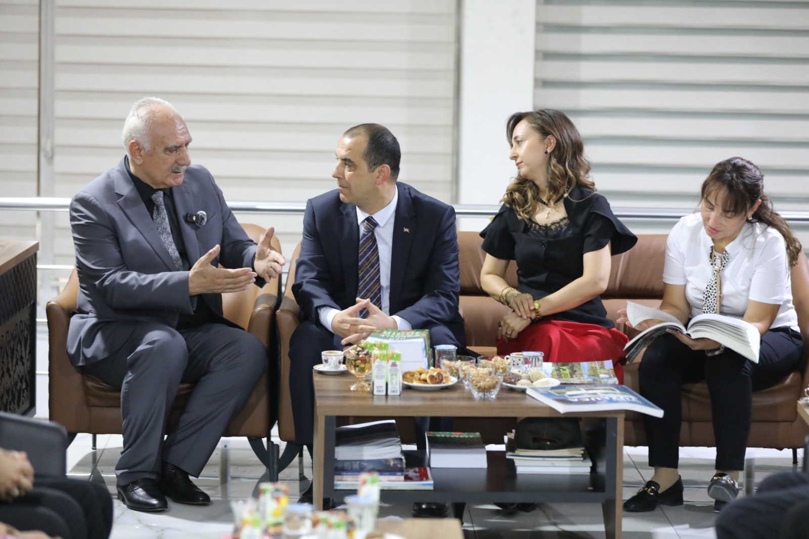 İğdır Azərbaycan Evində “Her Yönüyle Iğdır” kitabının təqdimatı keçirilib (FOTO)