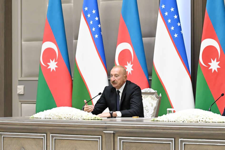 Azərbaycan və Özbəkistan prezidentləri mətbuata bəyanatlarla çıxış ediblər (FOTO) (YENİLƏNƏCƏK)