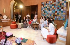 Azərbaycanın və Özbəkistanın birinci xanımları Daşkənddə “Oxunguzar” incəsənət məkanı ilə tanış olublar (FOTO)