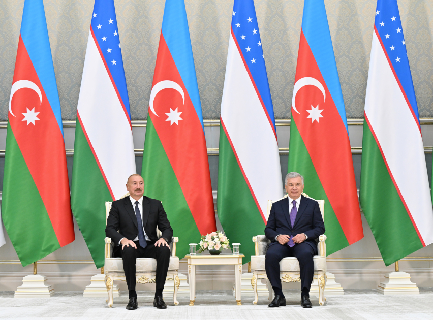 Daşkənddə Azərbaycan və Özbəkistan prezidentlərinin təltifolunma mərasimi keçirilib (FOTO) (YENİLƏNƏCƏK)