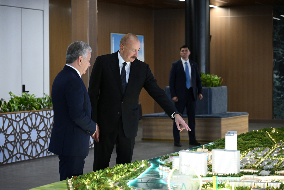 Prezident İlham Əliyev Özbəkistanın ən böyük şəhərsalma layihəsi - “Yeni Daşkənd”lə tanış olub (FOTO)
