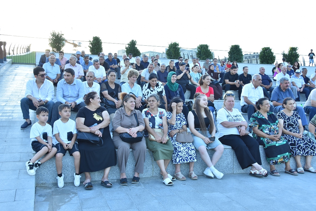 Bakıda axşam konsertləri təşkil edilib (FOTO)