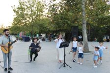 Bakıda axşam konsertləri təşkil edilib (FOTO)
