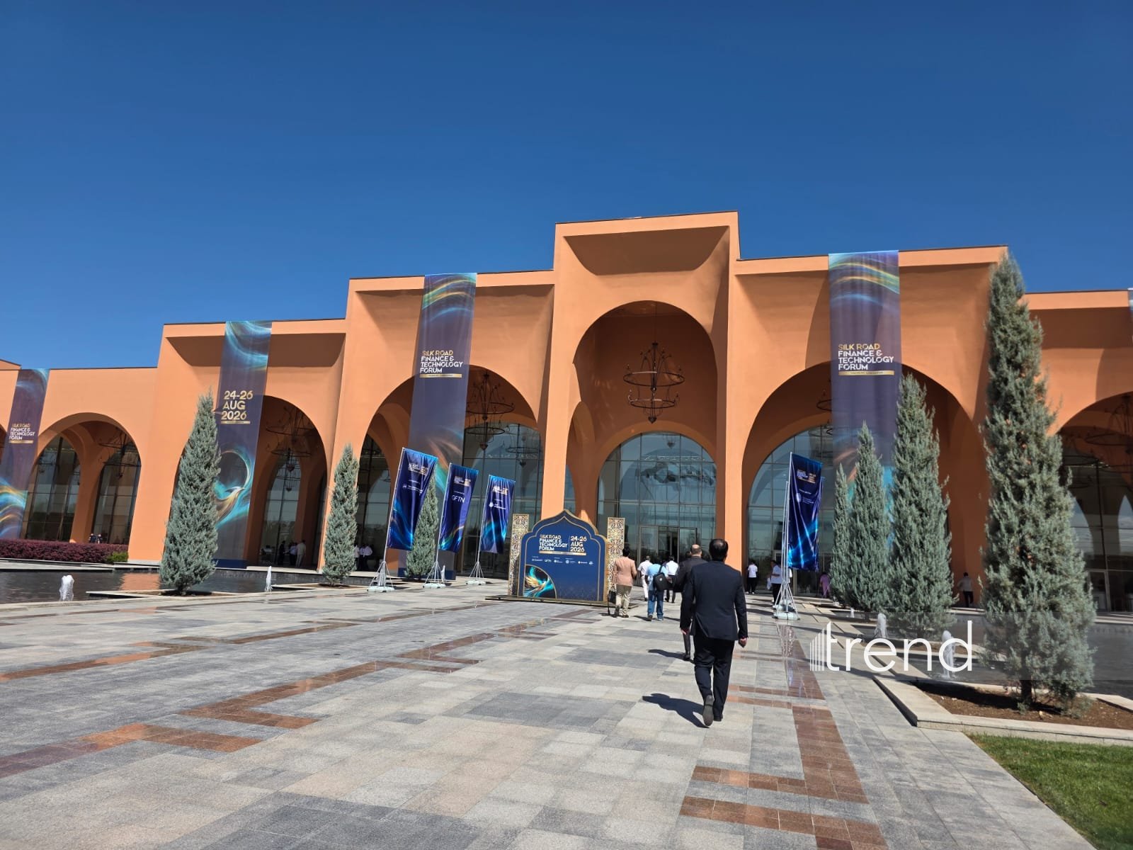 Daşkənddə İpək Yolu Maliyyəsi və Texnologiya Forumunun ikinci günü keçirilir (FOTO)