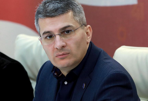 Gürcüstanın Baş naziri siyasətdən gedəcəyini elan edib