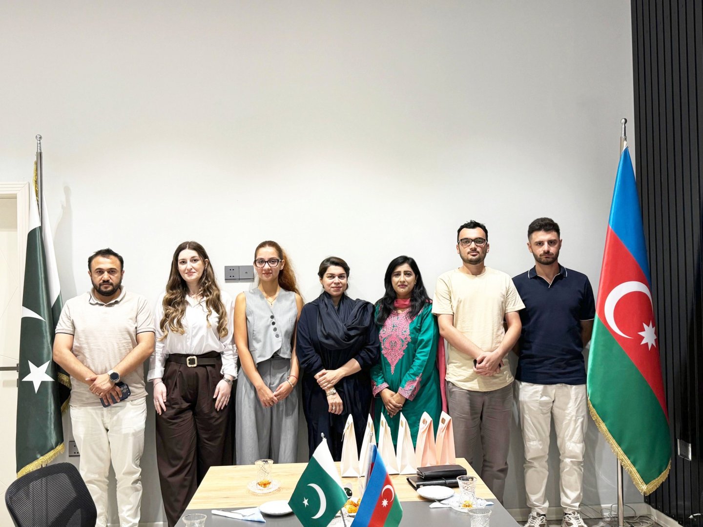 Pakistan səfirliyinin yeni konsulu Azərbaycan KİV nümayəndələri ilə görüşüb (FOTO)