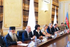 Dövlət Komitəsində Gürcüstan nümayəndə heyəti ilə dini sahədə əməkdaşlıq müzakirə olunub (FOTO)