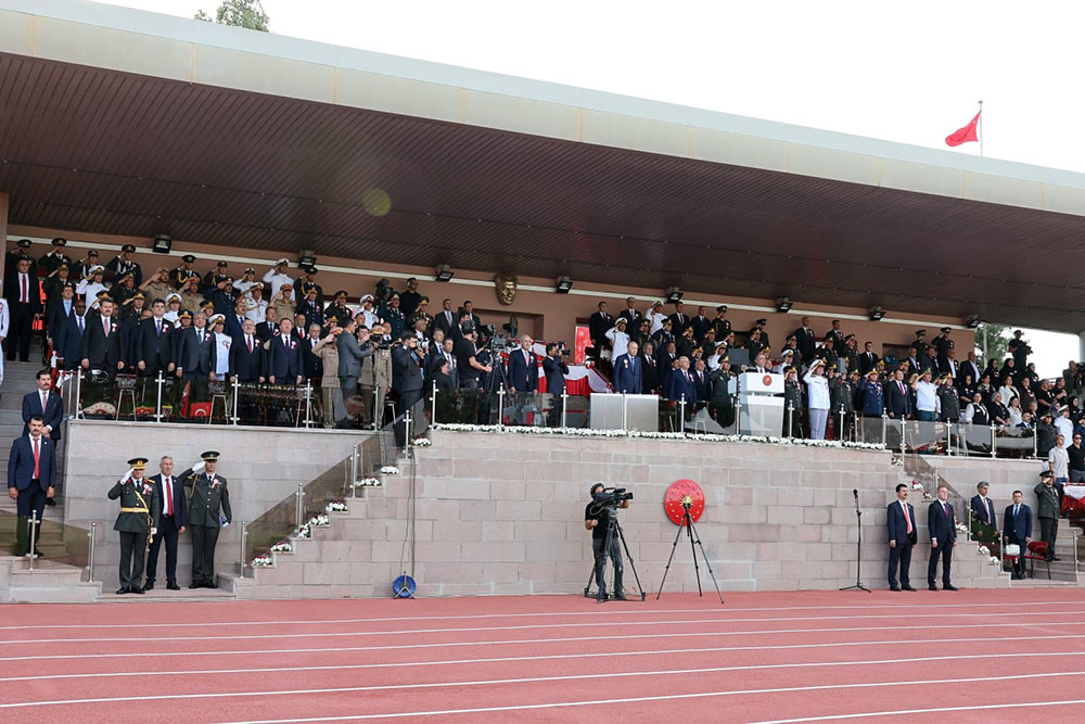 Azərbaycan müdafiə naziri Türkiyədə hərbi məktəblərin buraxılış mərasimlərində iştirak edib (FOTO)