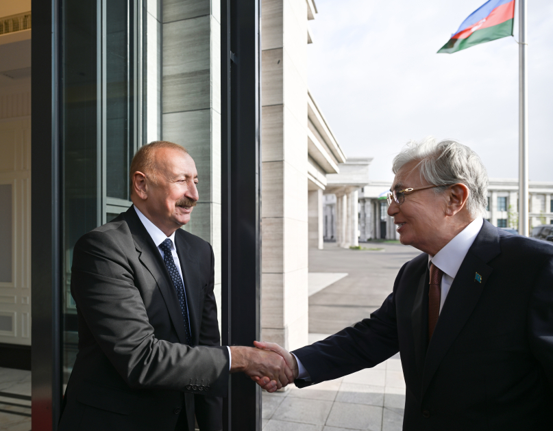 Prezident İlham Əliyevin Bişkekdə Qazaxıstan Prezidenti ilə görüşü keçirilib (FOTO)