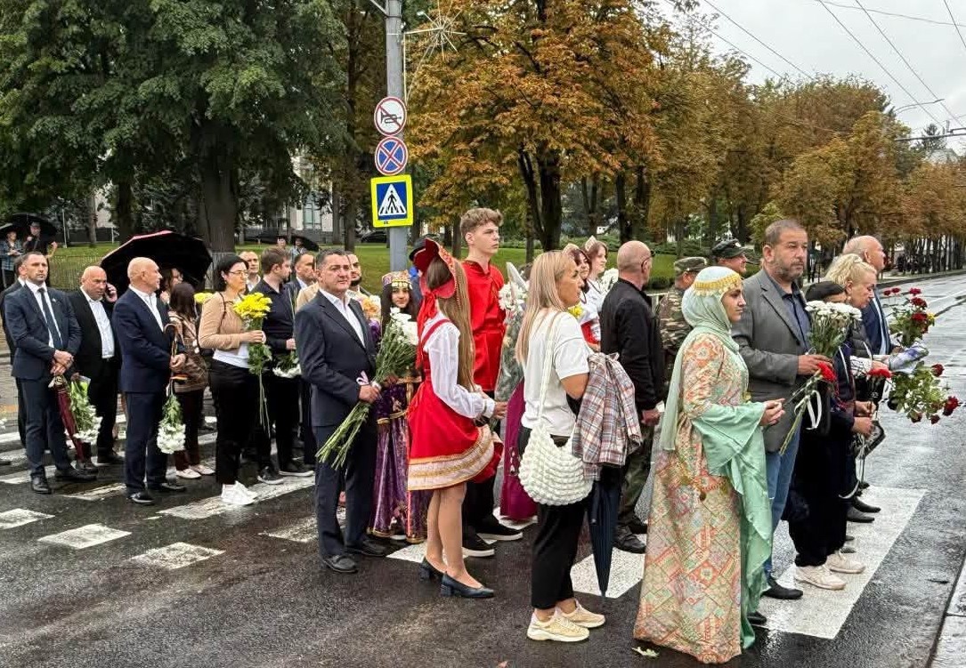Soydaşlarımız Moldovanın Müstəqillik Günü ilə bağlı rəsmi tədbirdə iştirak ediblər (FOTO)