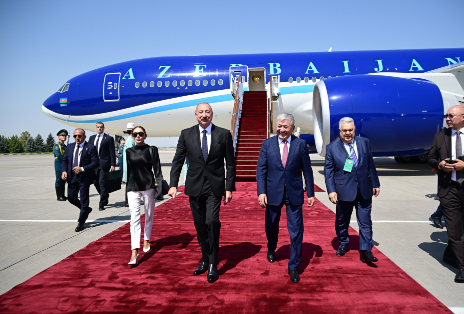 Prezident İlham Əliyev Qırğızıstana işgüzar səfərə gəlib (FOTO)