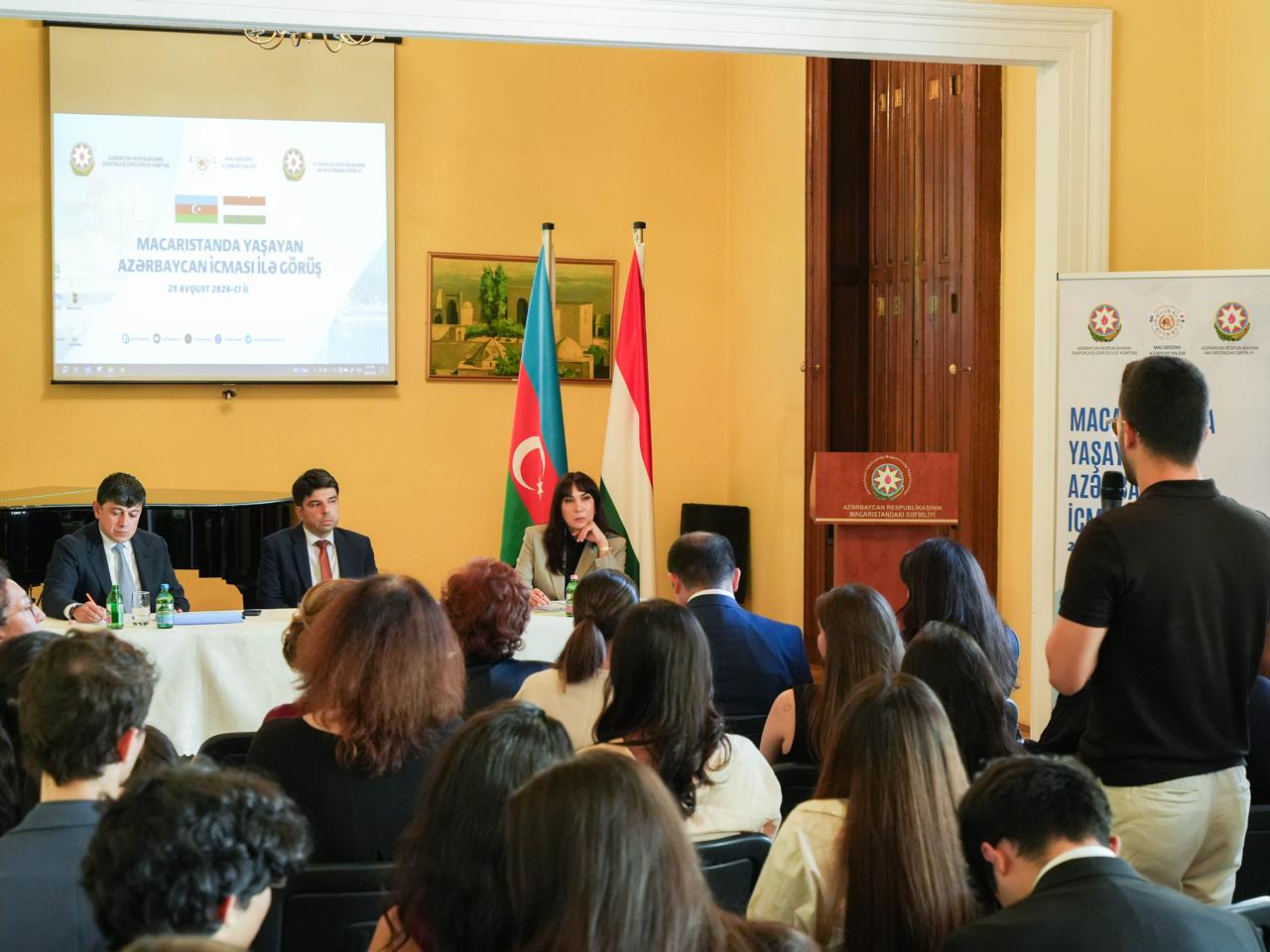 Macarıstandakı Azərbaycan icması ilə görüş keçirilib (FOTO)