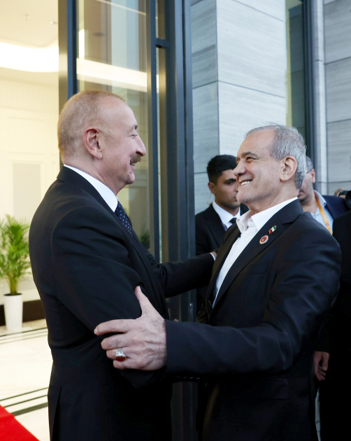 Bişkekdə Prezident İlham Əliyevin Məsud Pezeşkianla görüşü olub (FOTO)