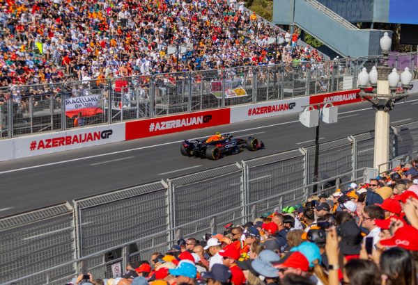 Yubiley Formula 1 "Azərbaycan Qran-Prisi" üçün yeni tribuna quraşdırılıb