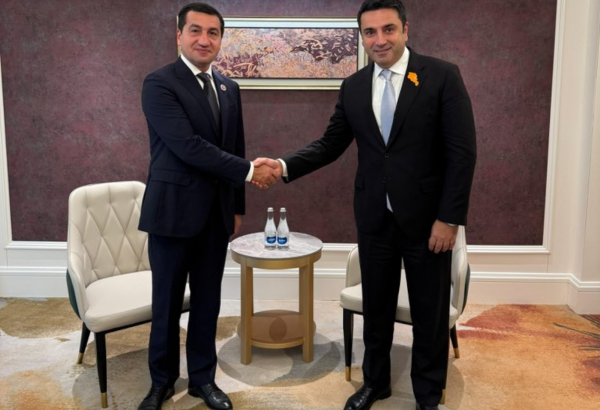 Bişkek görüşündən sonra sülh gündəliyi Alen Simonyanla müzakirə edilib