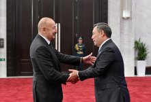 Prezident İlham Əliyev “ŞƏT plyus” formatında görüşdə iştirak edir (FOTO)
