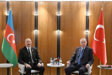 Prezident İlham Əliyevin Bişkekdə Türkiyə Prezidenti Rəcəb Tayyib Ərdoğanla görüşü olub (FOTO) (YENİLƏNİB)