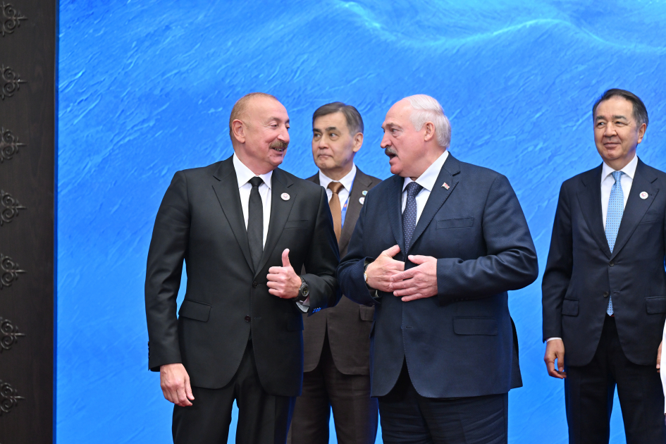Prezident İlham Əliyev “ŞƏT plyus” formatında görüşdə iştirak edir (FOTO)