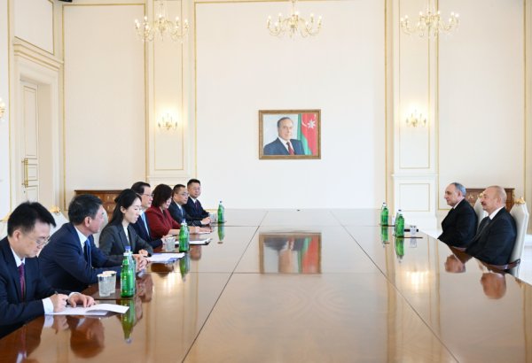 Prezident İlham Əliyev Çin Ali Xalq Prokurorluğunun Baş prokurorunun başçılıq etdiyi nümayəndə heyətini qəbul edib (FOTO/VİDEO)