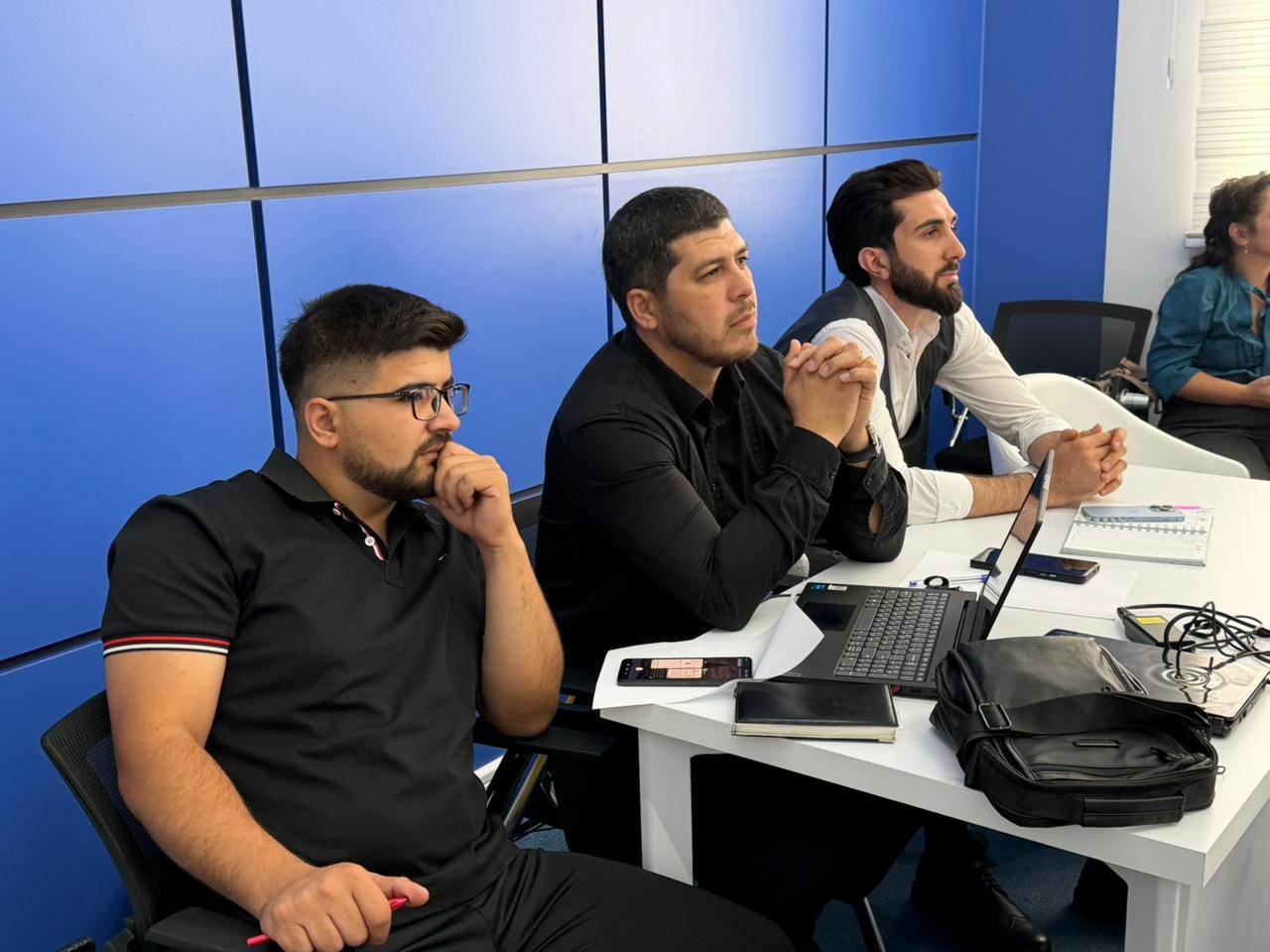 UNEC-də İsrailin süni intellekt üzrə mütəxəssisləri tərəfindən təlimçilərin təliminə start verilib (FOTO)