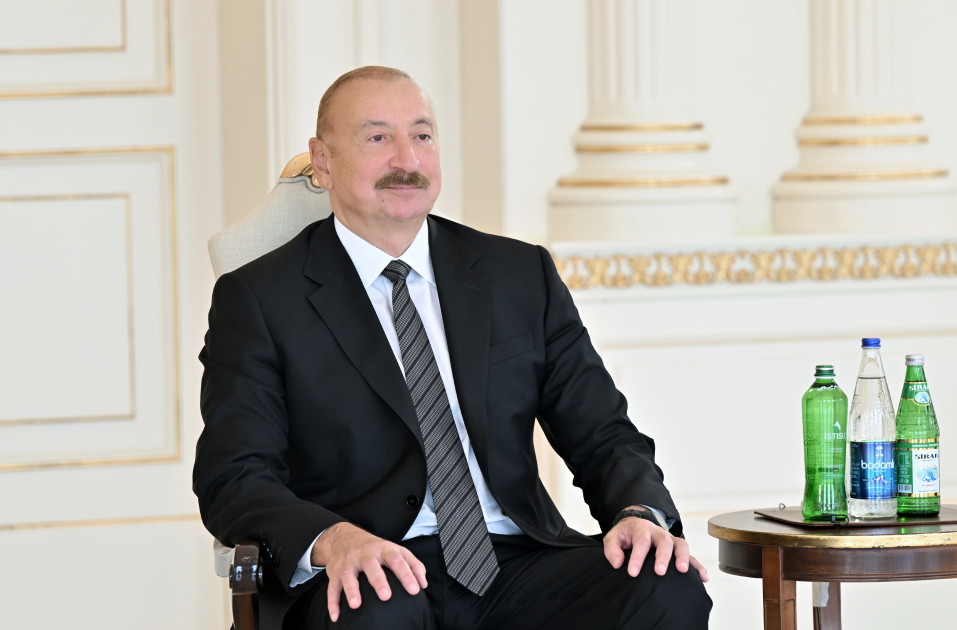 Prezident İlham Əliyev BMT-nin Azərbaycanda yeni təyin olunmuş rezident əlaqələndiricisini qəbul edib (FOTO/VİDEO)