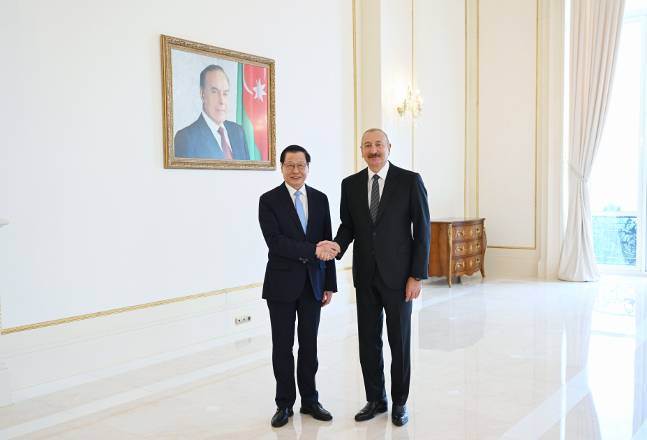 Prezident İlham Əliyev Çin Ali Xalq Prokurorluğunun Baş prokurorunun başçılıq etdiyi nümayəndə heyətini qəbul edib (FOTO)