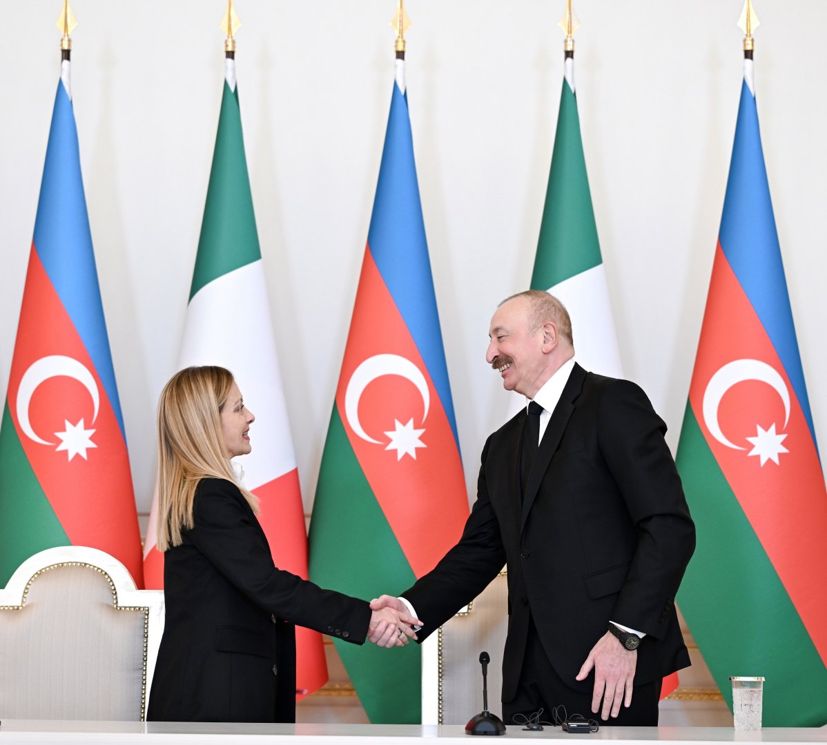 Prezident İlham Əliyev İtaliyanın Baş nazirini təbrik edib (FOTO)